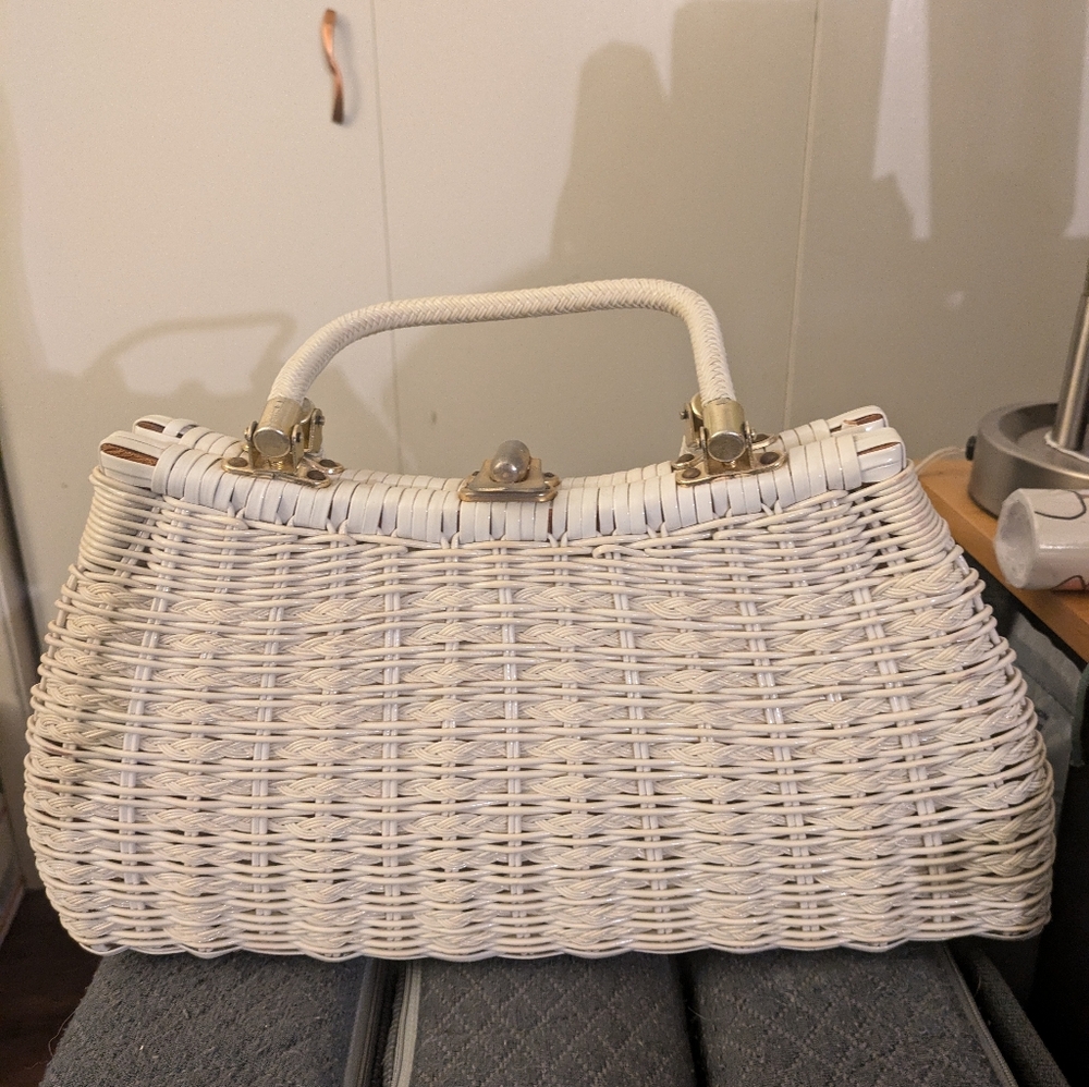 Vintage wicker purse